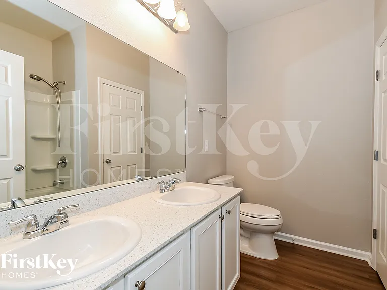 205 Orient Dr — Photo 14