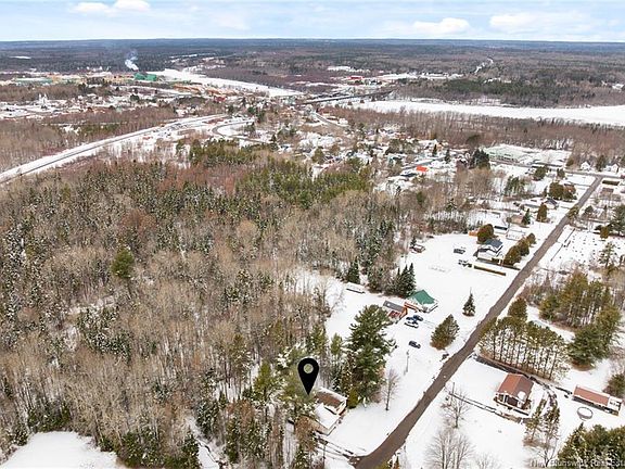 4th image of 64 Maple St