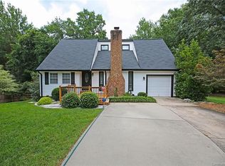 10100 Wood Ct, Charlotte, NC 28277