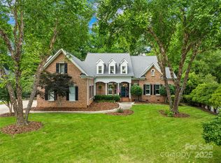7229 Olde Sycamore Dr, Mint Hill, NC 28227