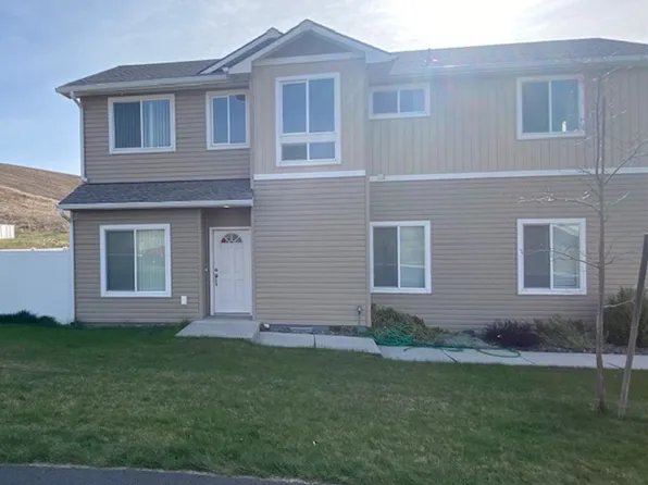 1445 SW Sagebrush Ln, Pullman, WA 99163