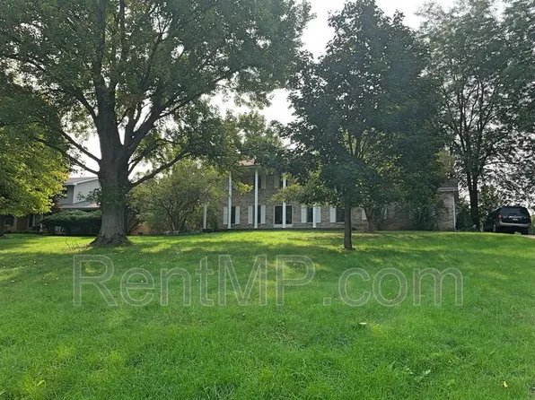 61 Cedar Dr, Mount Pleasant, MI 48858