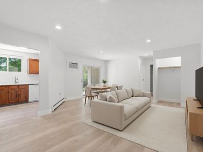 410 Fellsview Ter APT 415, Stoneham, MA, 02180