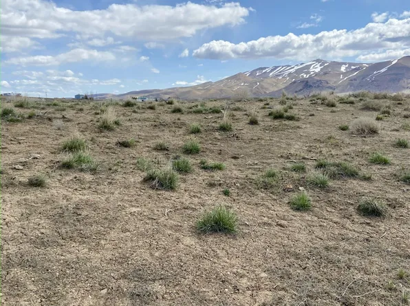 Lance St, Elko, NV 89801