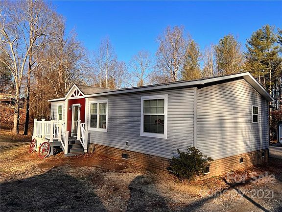 3rd image of 202 Fernwood Dr