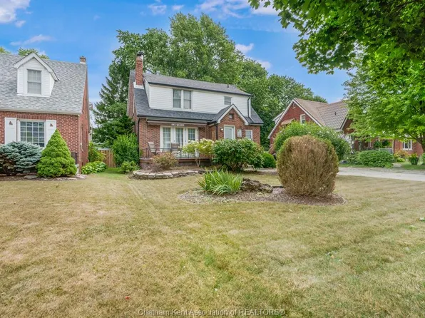 561 Queen St, Chatham Kent, ON N7M 2J7