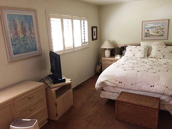 5th image of 370 La Herran Dr