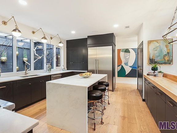 3rd image of 7460 Rienzi Blvd