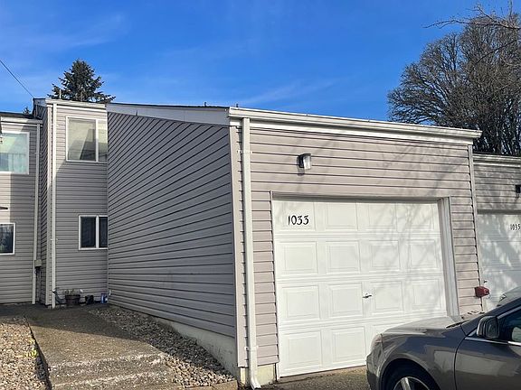 3rd image of 1031-1035 Lansford Dr SE #1033