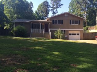216 Carmichael Rd, Woodstock, GA 30189