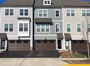 18353 Moss Garden Rd, Dumfries, VA 22026