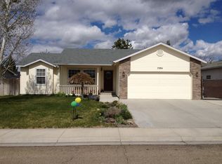 7586 Edgebrook Dr, Nampa, ID 83687