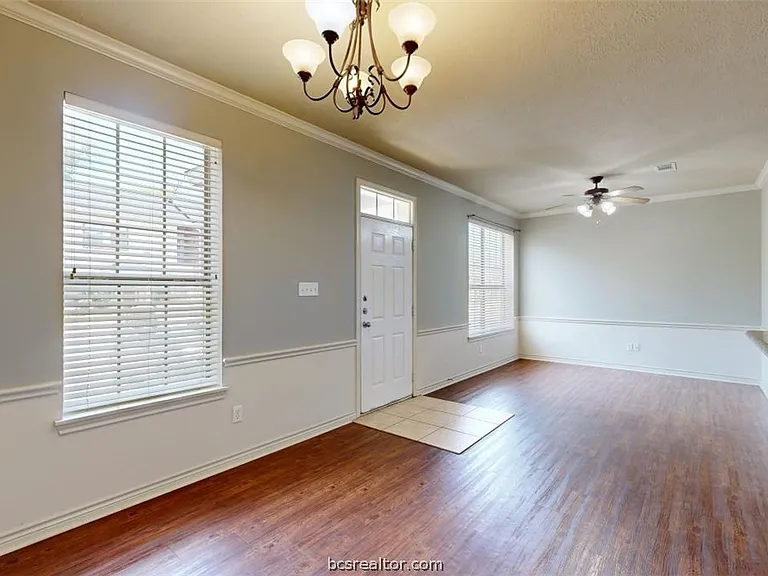 211 Forest Dr #C — Photo 5