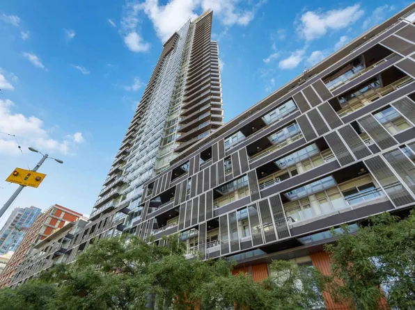 1372 Seymour St #1205, Vancouver, BC V6B 0L1