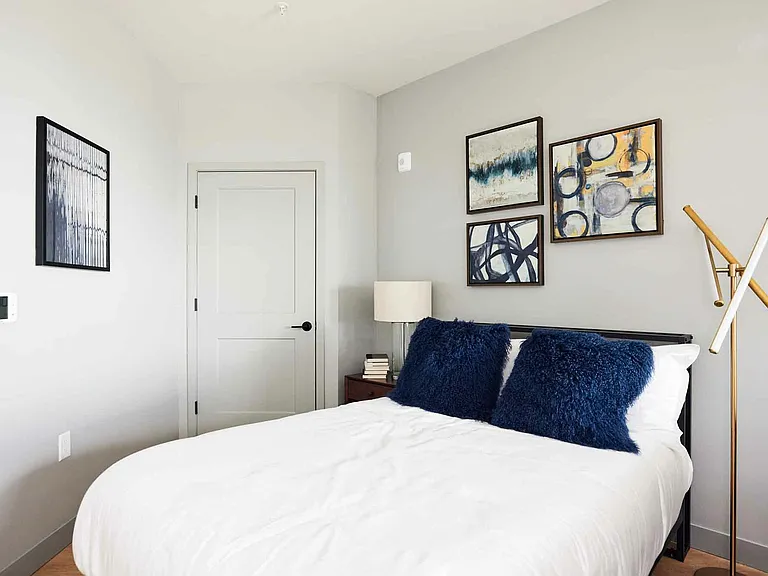 Pivot Apartments — Photo 80