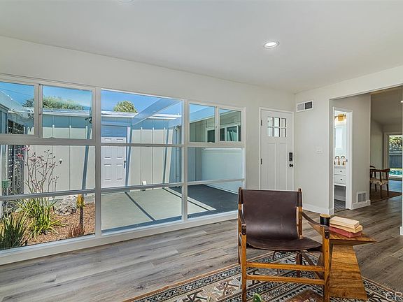 5th image of 3385 Rollsreach Dr