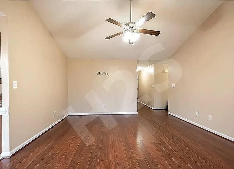 1476 Aultroy Dr — Photo 6