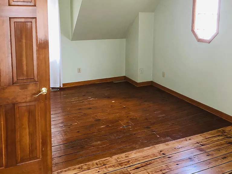 12620 Newell Ave — Photo 16
