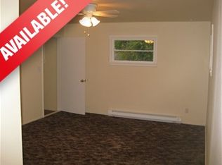 1012 1/2 Niantic St, Medford, OR 97501