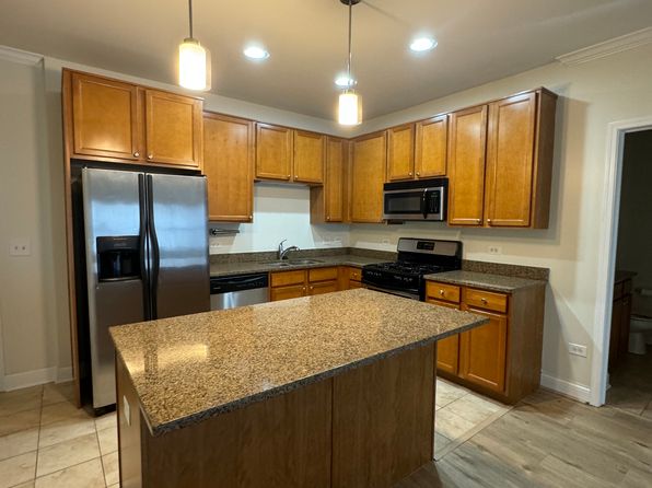 3200 Oak Park Ave #2B-2Ba-1075Sqft