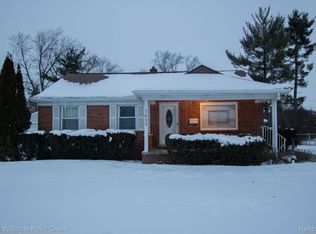 7623 Saint John St, Shelby Township, MI 48317