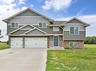 37918 Gerald Ave, North Branch, MN 55056