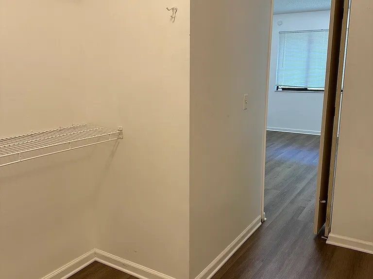 2065-7623 Baymeadows Cir W — Photo 29