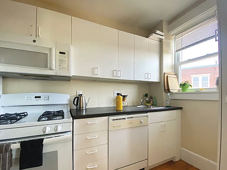 257 Washington St #13 — Photo 3