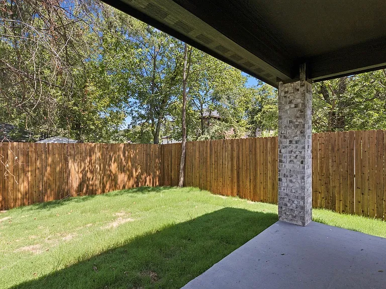 512 Frazier St — Photo 21