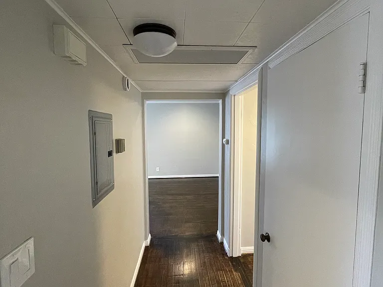 2237 N St #B — Photo 5