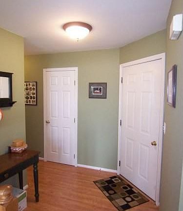 2nd image of 412 Newport Cir