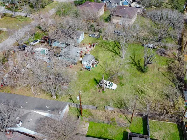 9229 Kerrwood Ln, Houston, TX 77080