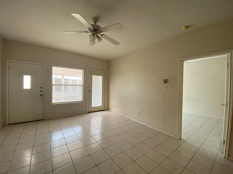 306 Pacific Ave — Photo 6