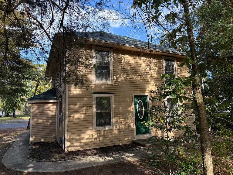2640 Lacey Rd — Photo 1