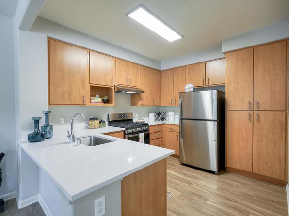 751 Central Park Dr #1421