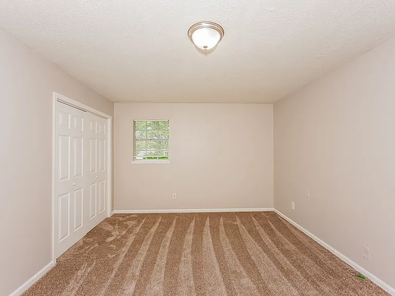 5839 Brenda Dr — Photo 10