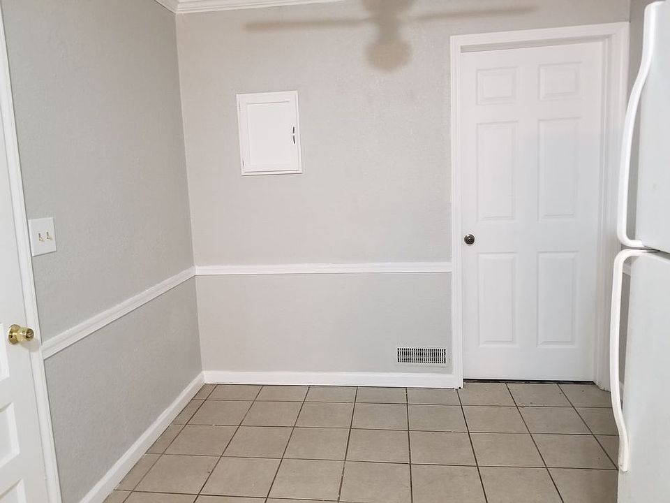 2nd image of 5602 E 101st St