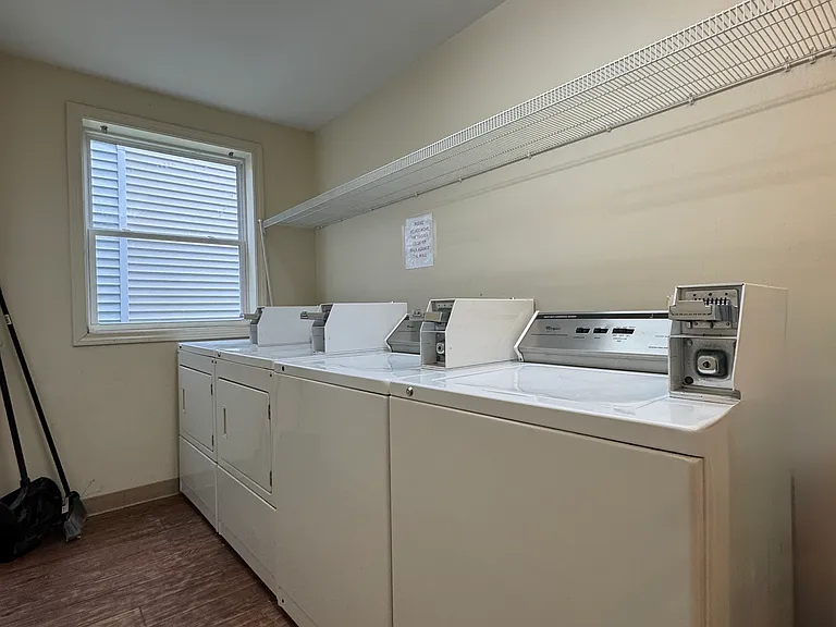 126 Vine St #17-B — Photo 25
