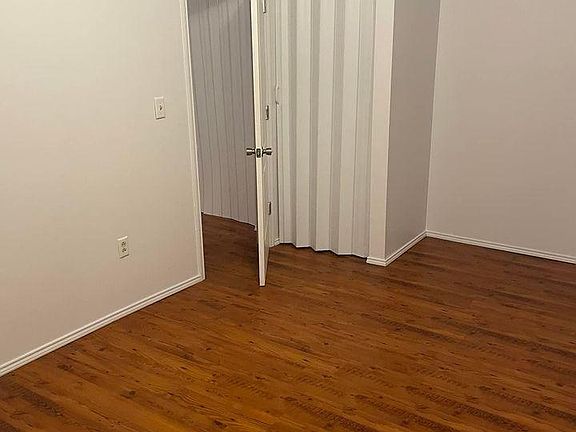 5th image of 260 Jefferson Ave #A