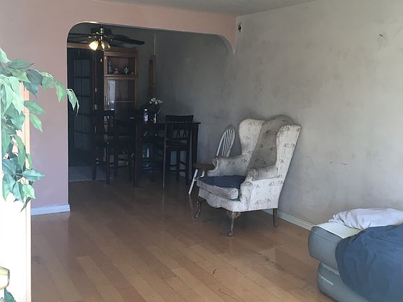 4th image of 2510 E Coolidge St