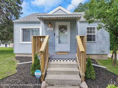 1517 E Cesar E Chavez Ave, Lansing, MI, 48906