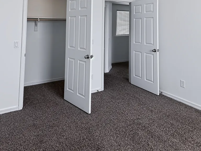 7516 S 27th Pl — Photo 16