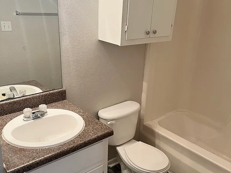 Valhalla Apartments — Photo 17