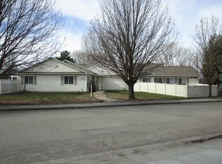 5925 N Lakeshore Way, Garden City, ID 83714