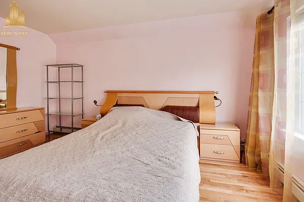 Sold by Top Nest Inc. | media 32