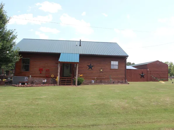 416 N Main St, Sharon, OK 73857