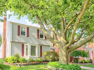 13164 Chestnut St, Southgate, MI 48195