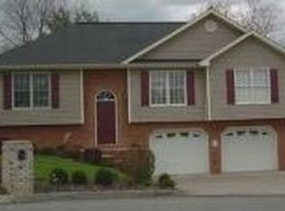 324 Stone Ct, Kingsport, TN 37664