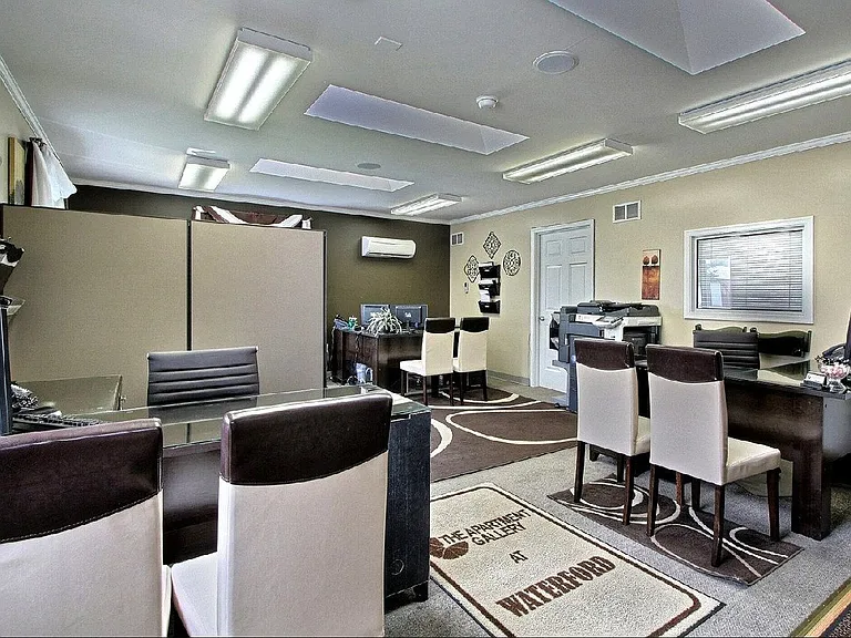 Apartments at Waterford — Photo 336