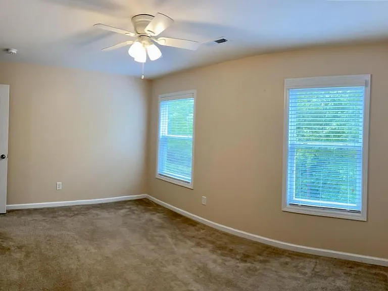 301 River Oak St — Photo 12